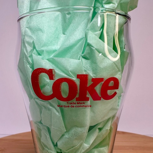 Vintage Coca-Cola Glasses | Set of 2 | Coke Logo | One with Fading - Picture 5 of 7